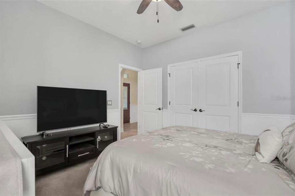 For Rent: $3,200 (4 beds, 3 baths, 2571 Square Feet)