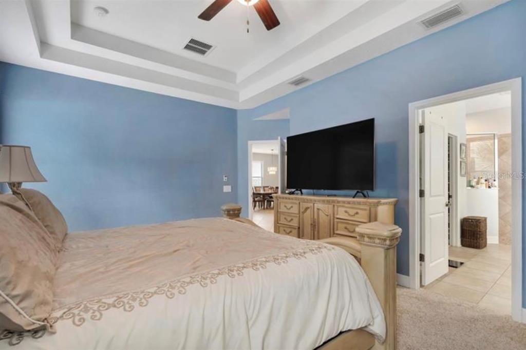 For Rent: $3,200 (4 beds, 3 baths, 2571 Square Feet)