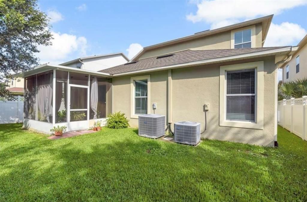 For Rent: $3,200 (4 beds, 3 baths, 2571 Square Feet)