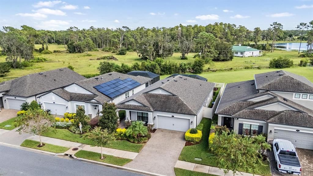 Activo con contrato: $538,000 (3 camas, 2 baños, 2115 Pies cuadrados)