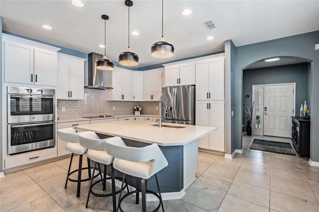 Activo con contrato: $538,000 (3 camas, 2 baños, 2115 Pies cuadrados)