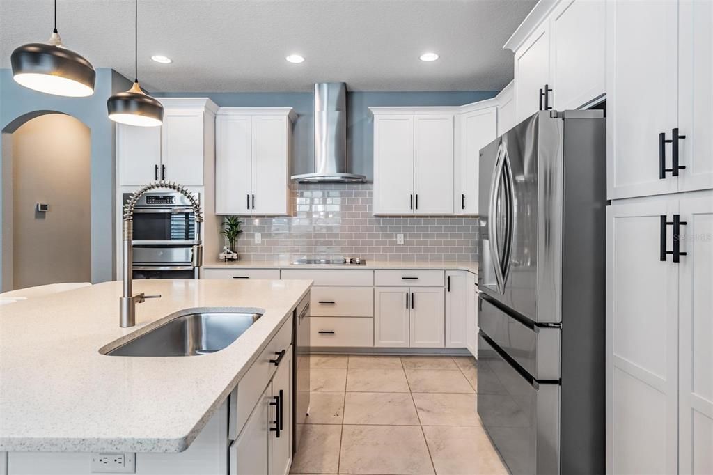 Activo con contrato: $538,000 (3 camas, 2 baños, 2115 Pies cuadrados)