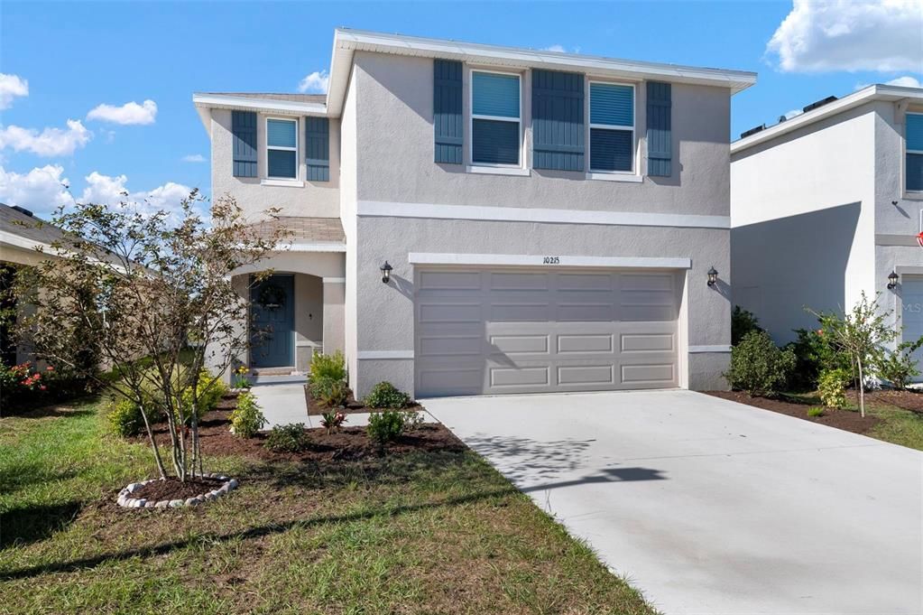 For Rent: $3,200 (4 beds, 2 baths, 2308 Square Feet)