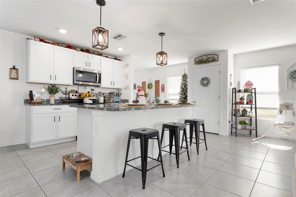 For Rent: $3,200 (4 beds, 2 baths, 2308 Square Feet)