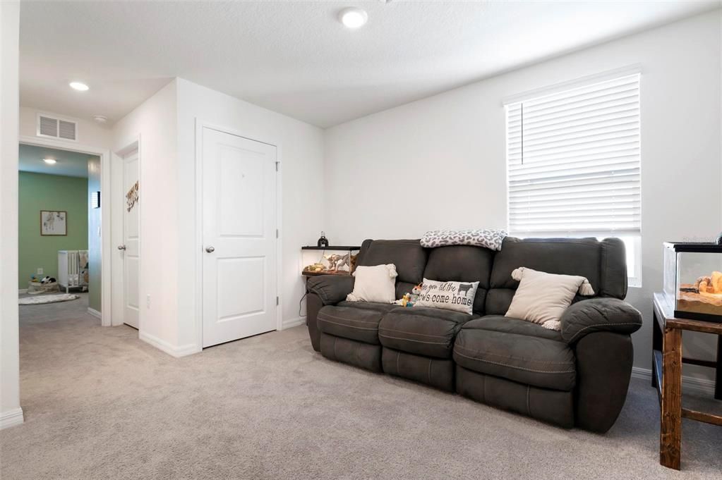 For Rent: $3,200 (4 beds, 2 baths, 2308 Square Feet)