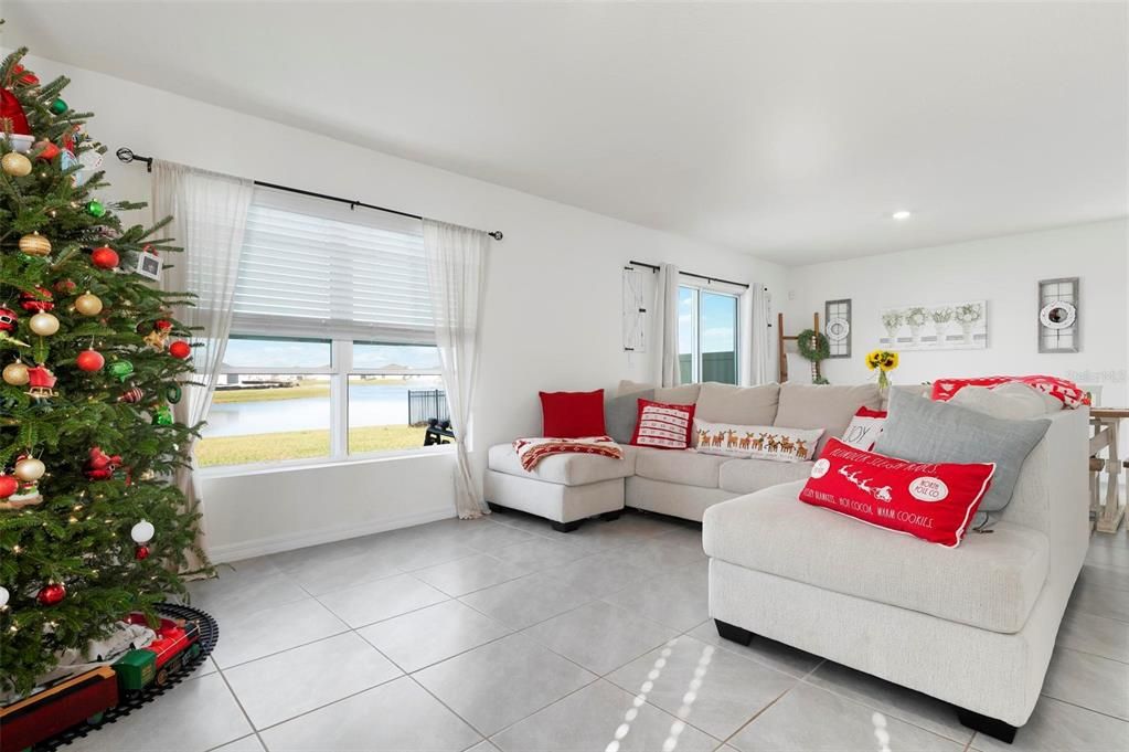 For Rent: $3,200 (4 beds, 2 baths, 2308 Square Feet)