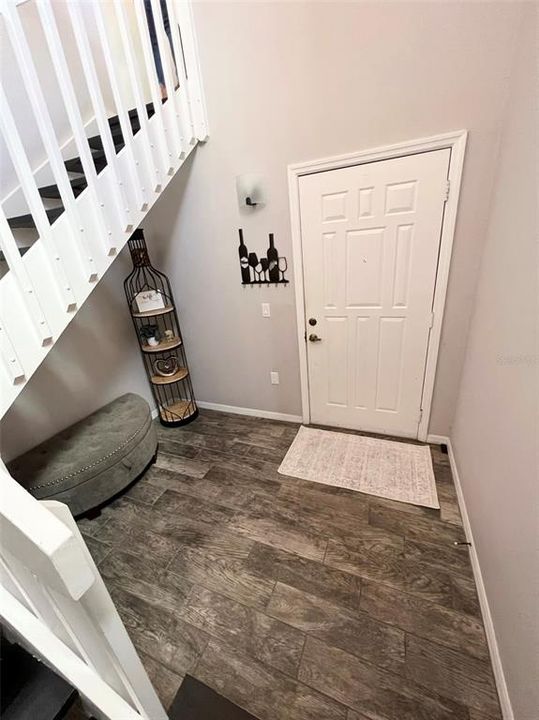 For Rent: $2,000 (2 beds, 2 baths, 1165 Square Feet)