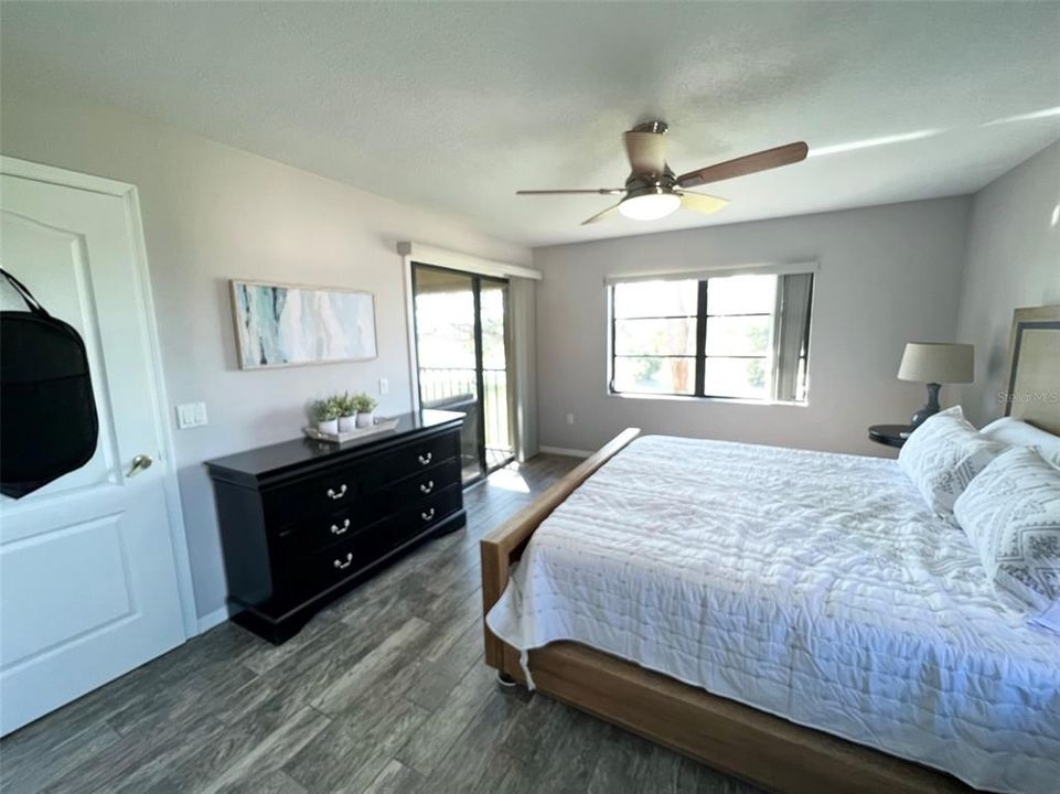 For Rent: $2,000 (2 beds, 2 baths, 1165 Square Feet)