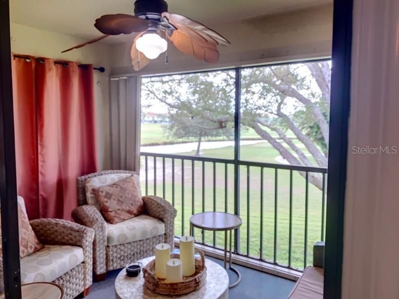 For Rent: $2,000 (2 beds, 2 baths, 1165 Square Feet)