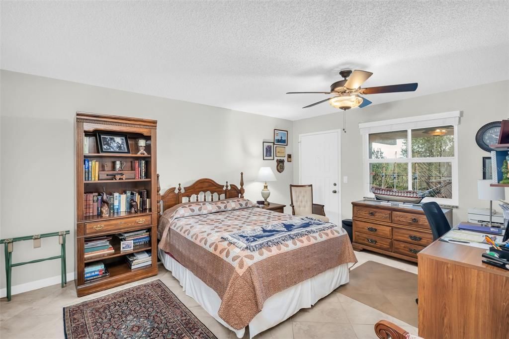 Active With Contract: $399,000 (2 beds, 2 baths, 1490 Square Feet)