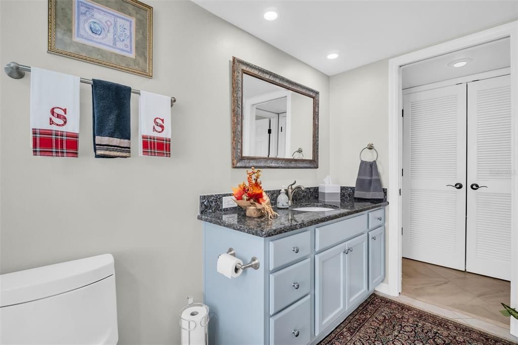Active With Contract: $399,000 (2 beds, 2 baths, 1490 Square Feet)