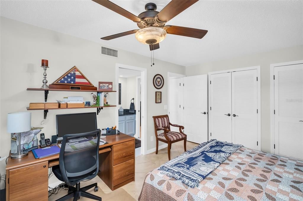 Active With Contract: $399,000 (2 beds, 2 baths, 1490 Square Feet)