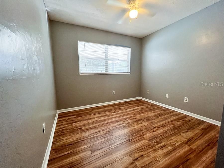 出租: $2,450 (5 贝兹, 3 浴室, 1589 平方英尺)