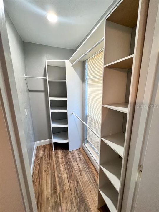 出租: $2,450 (5 贝兹, 3 浴室, 1589 平方英尺)