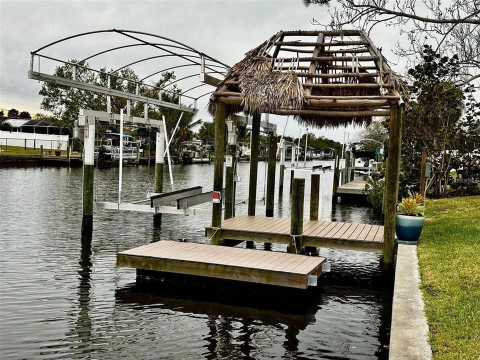 For Sale: $410,000 (2 beds, 2 baths, 1461 Square Feet)