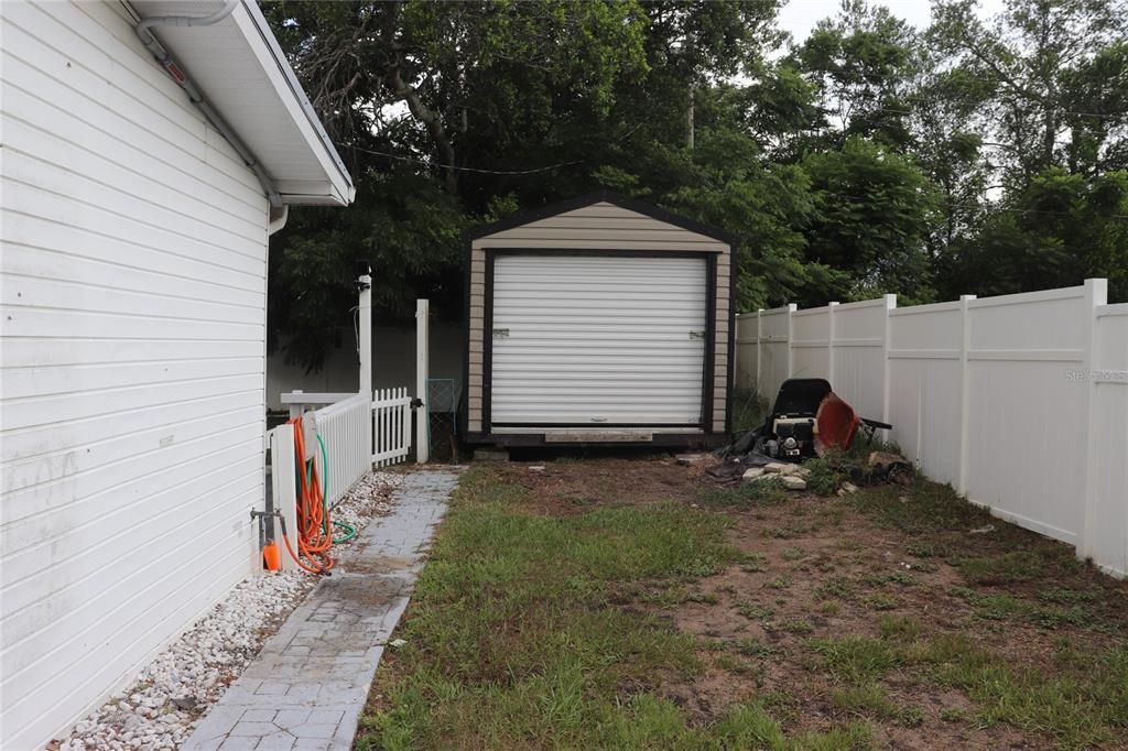 待售: $144,900 (2 贝兹, 1 浴室, 936 平方英尺)