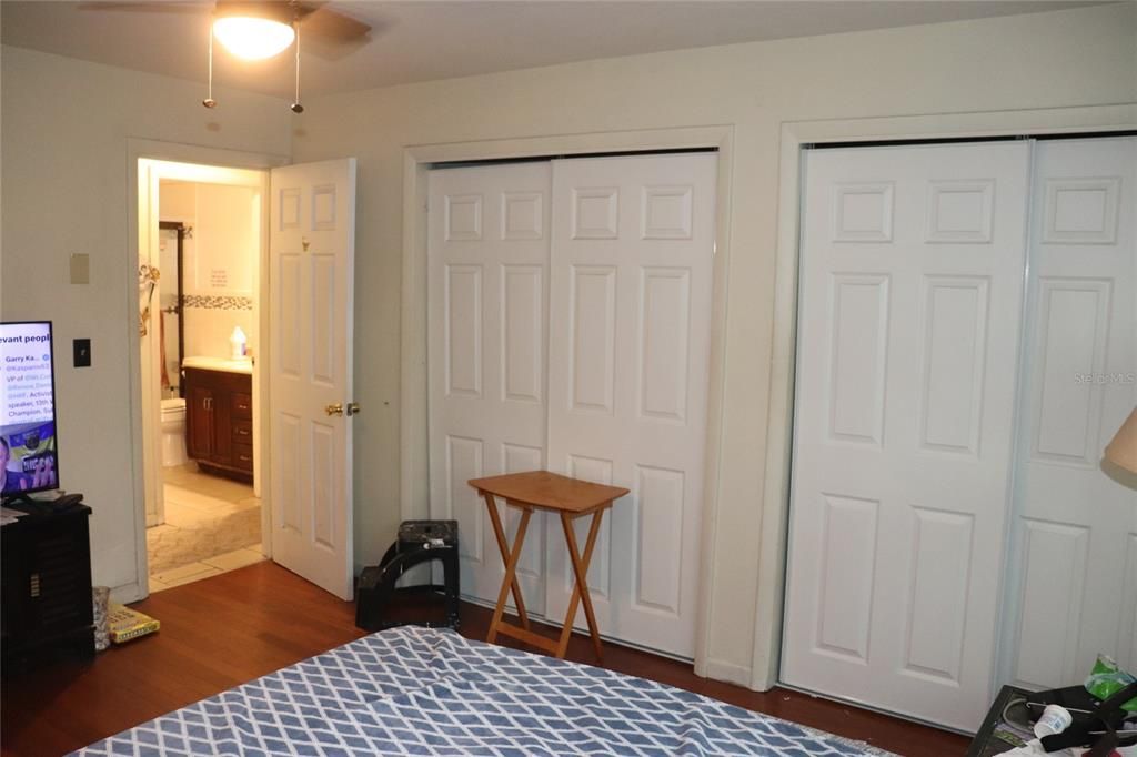 待售: $144,900 (2 贝兹, 1 浴室, 936 平方英尺)