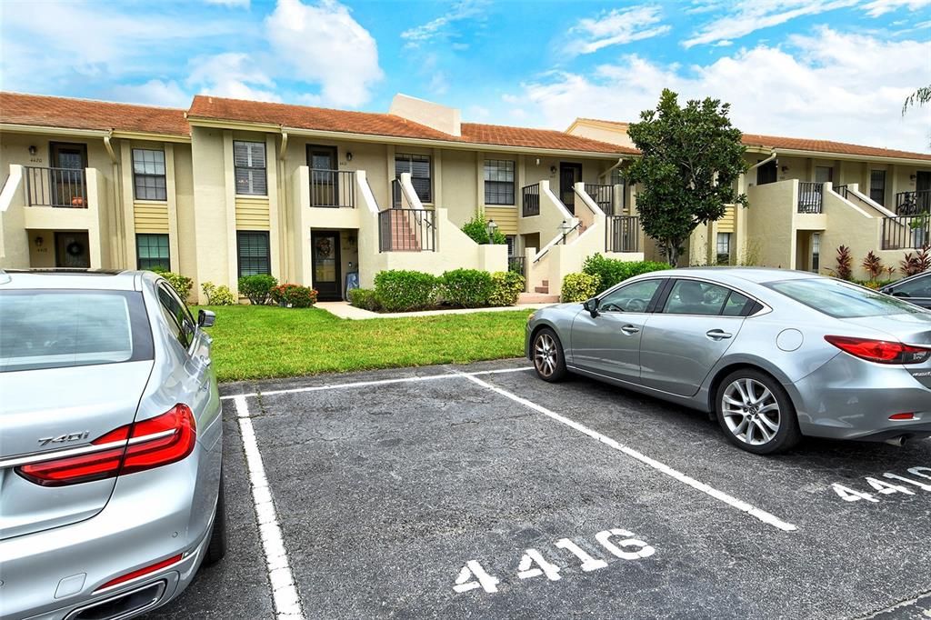 Active With Contract: $225,000 (2 beds, 2 baths, 1060 Square Feet)