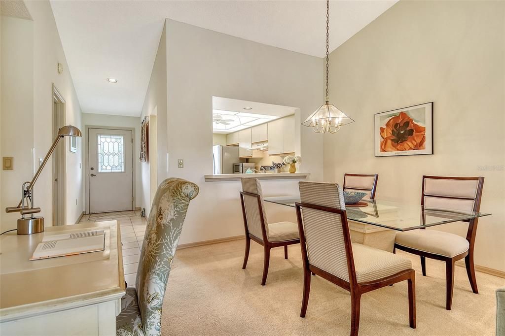 Active With Contract: $225,000 (2 beds, 2 baths, 1060 Square Feet)