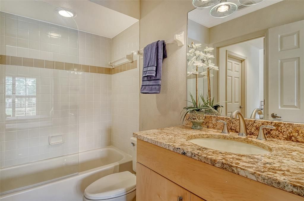 Active With Contract: $225,000 (2 beds, 2 baths, 1060 Square Feet)