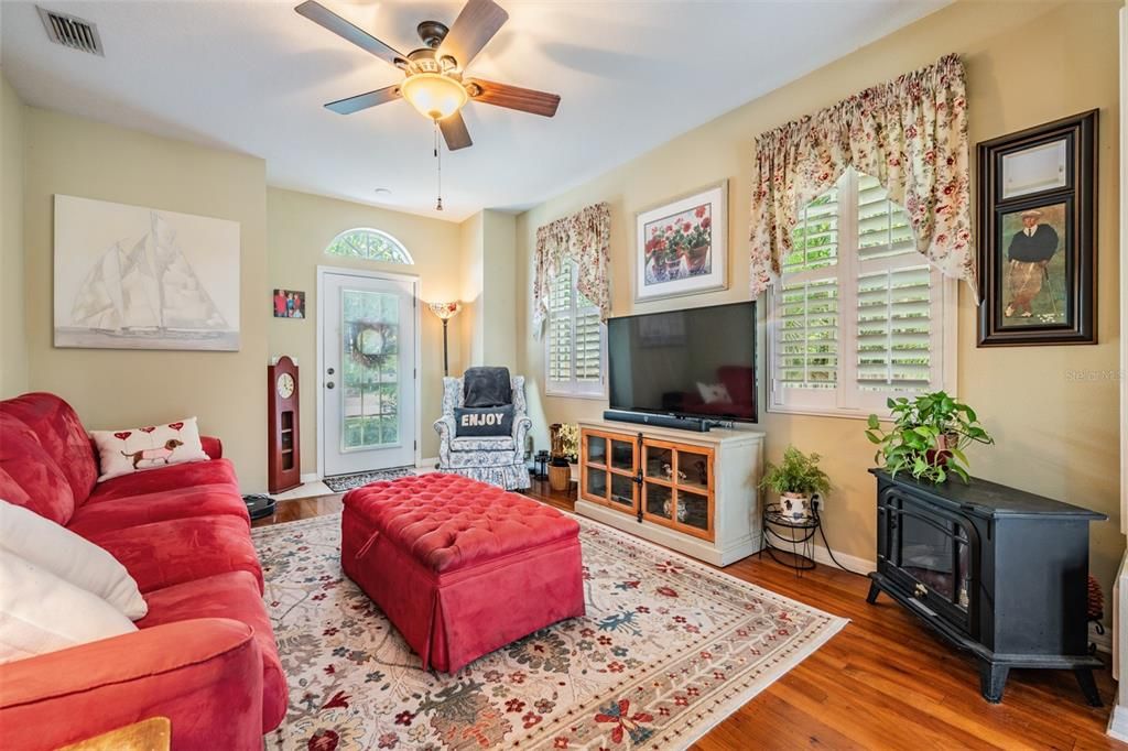 На продажу: $650,000 (0 спален, 0 ванн, 1152 Квадратных фут)