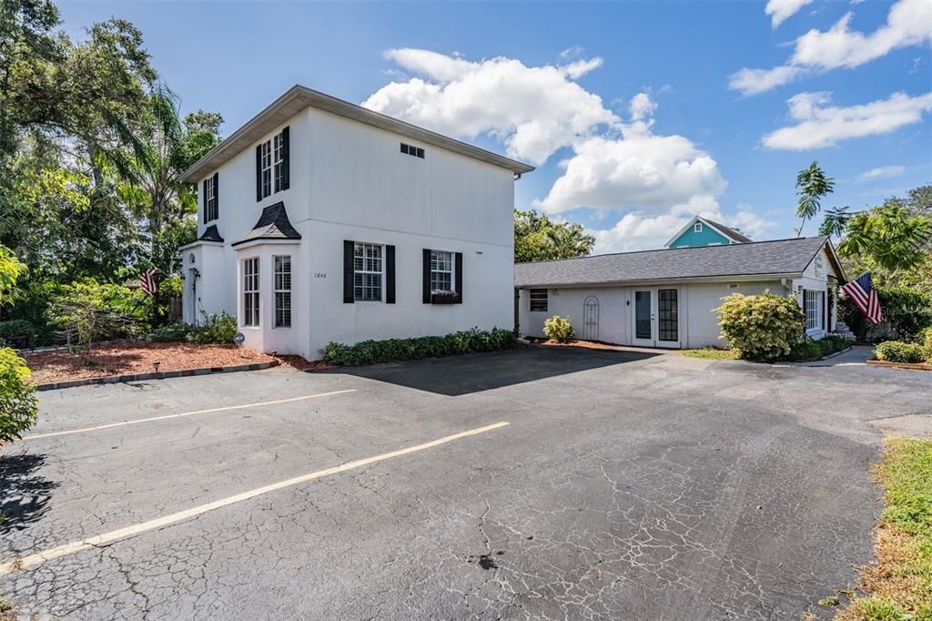 На продажу: $650,000 (0 спален, 0 ванн, 1152 Квадратных фут)