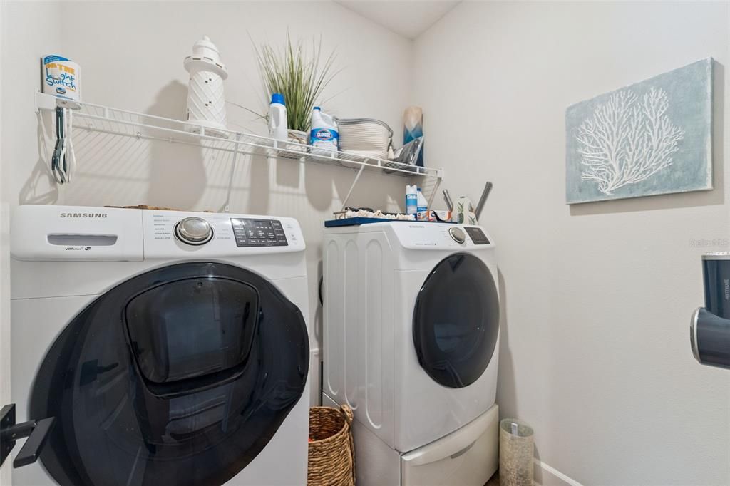 Active With Contract: $400,000 (3 beds, 2 baths, 1458 Square Feet)