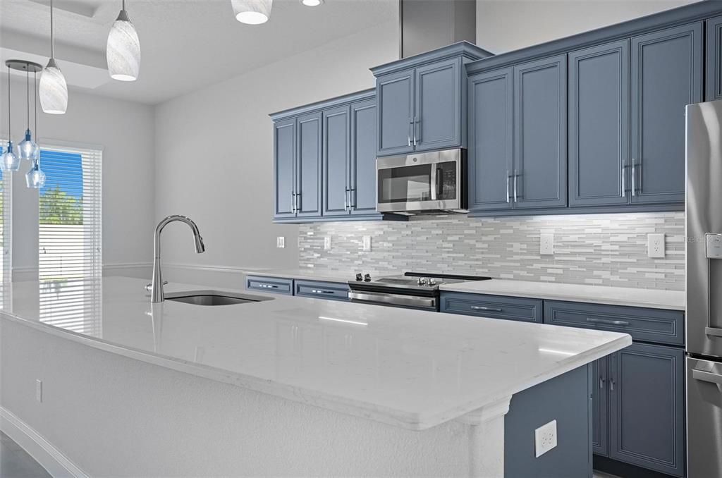 En Venta: $589,000 (3 camas, 3 baños, 1839 Pies cuadrados)