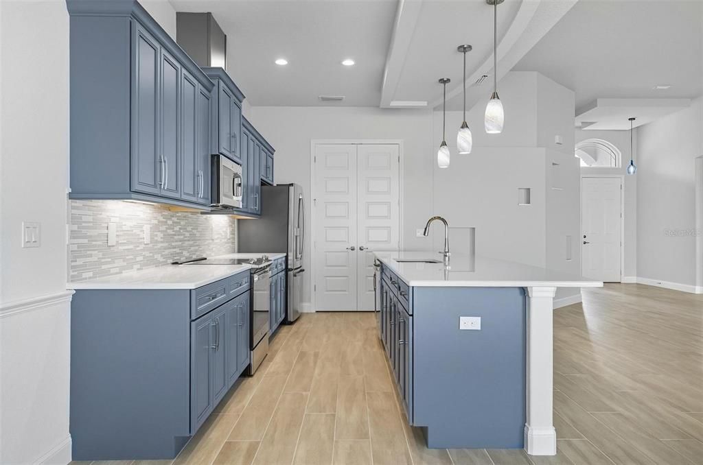 En Venta: $589,000 (3 camas, 3 baños, 1839 Pies cuadrados)