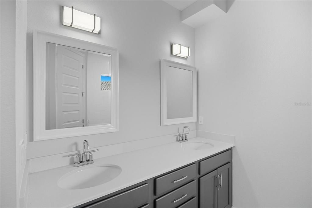 En Venta: $589,000 (3 camas, 3 baños, 1839 Pies cuadrados)