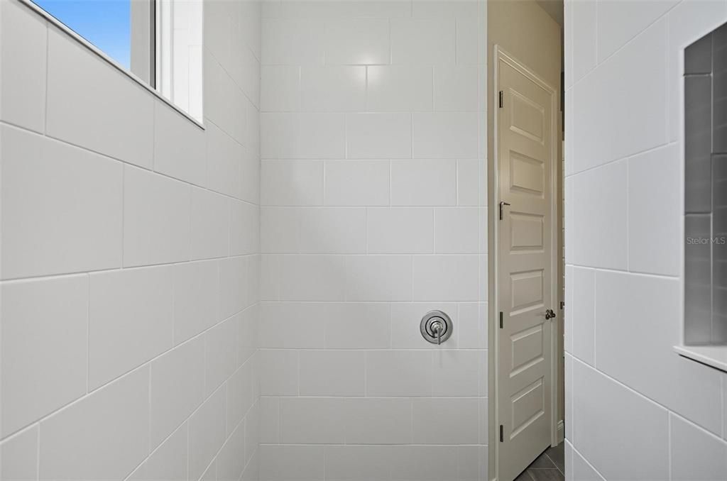 En Venta: $589,000 (3 camas, 3 baños, 1839 Pies cuadrados)