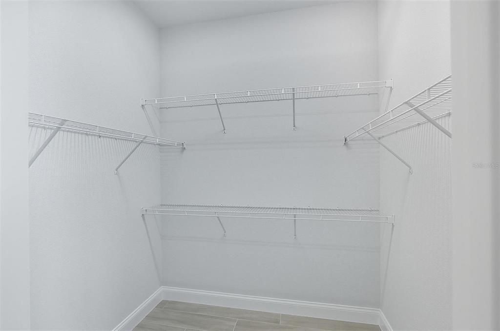 En Venta: $589,000 (3 camas, 3 baños, 1839 Pies cuadrados)