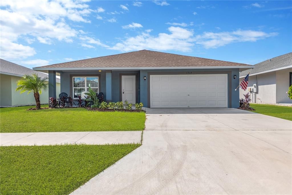 Vendido Recientemente: $309,900 (4 camas, 2 baños, 1600 Pies cuadrados)