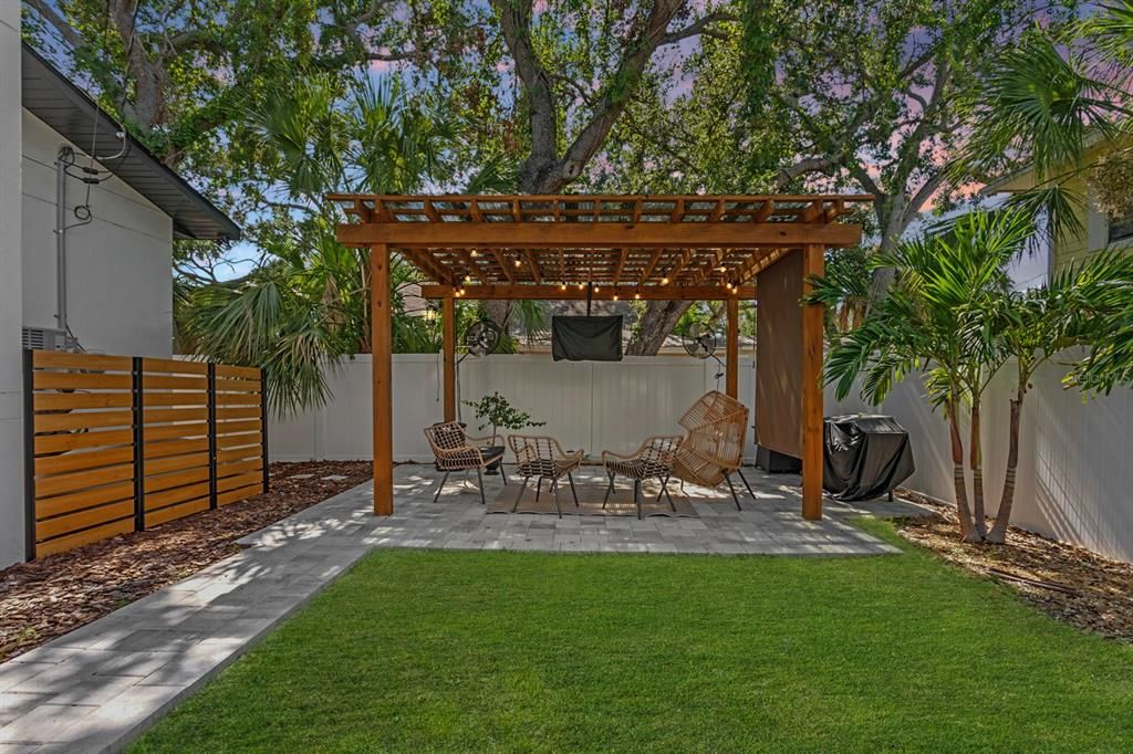 En Venta: $520,000 (3 camas, 2 baños, 1437 Pies cuadrados)