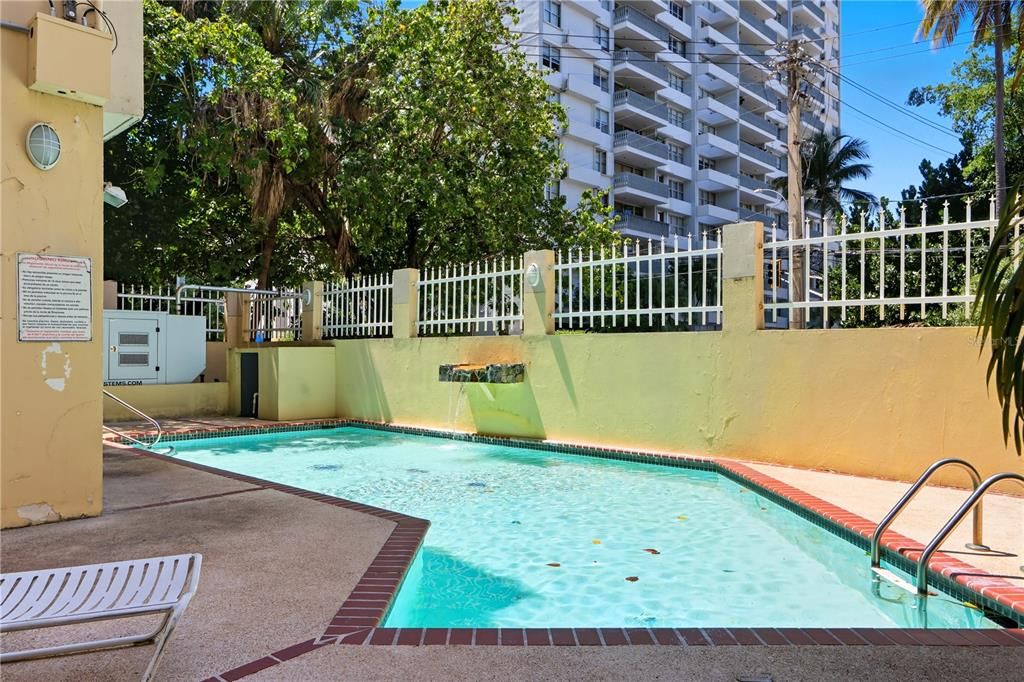 For Rent: $1,800 (0 beds, 1 baths, 300 Square Feet)