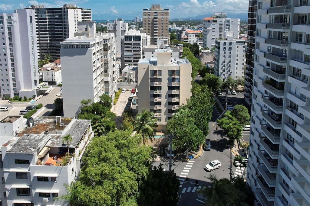 For Rent: $1,800 (0 beds, 1 baths, 300 Square Feet)