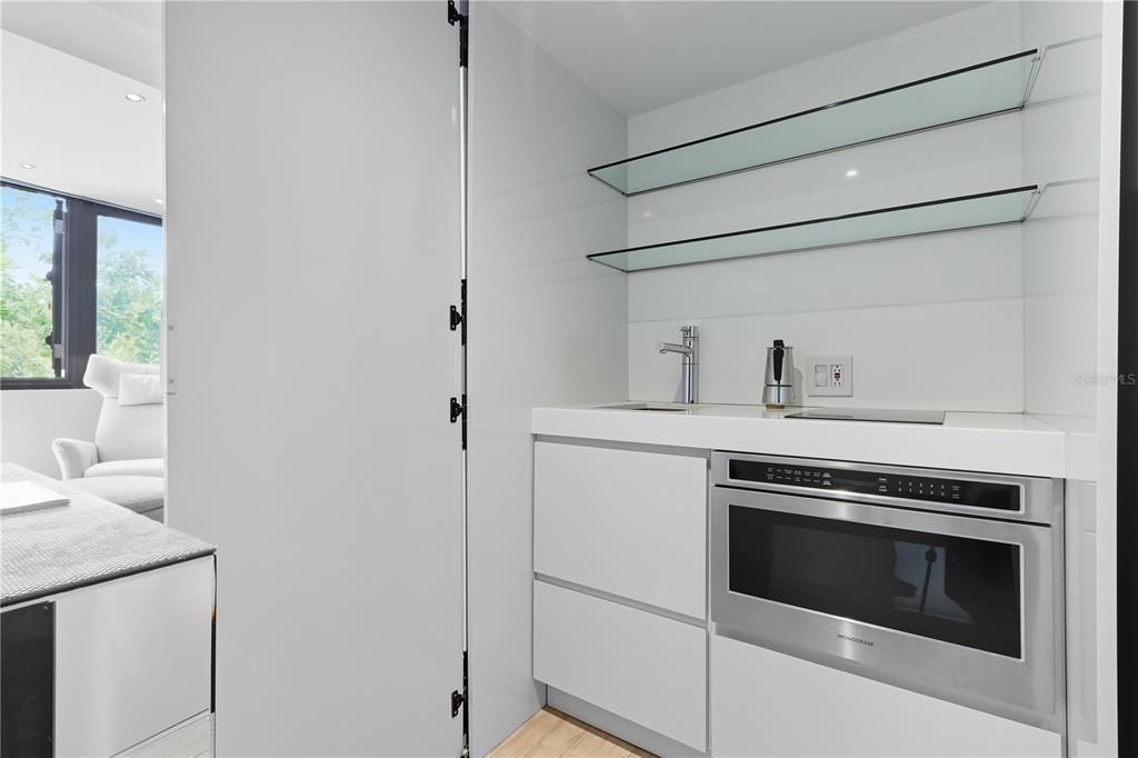 For Rent: $1,800 (0 beds, 1 baths, 300 Square Feet)