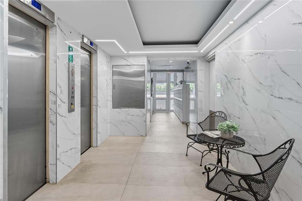 For Rent: $1,800 (0 beds, 1 baths, 300 Square Feet)