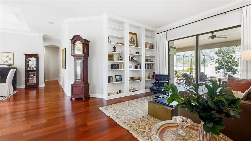 For Sale: $1,099,000 (5 beds, 4 baths, 5063 Square Feet)