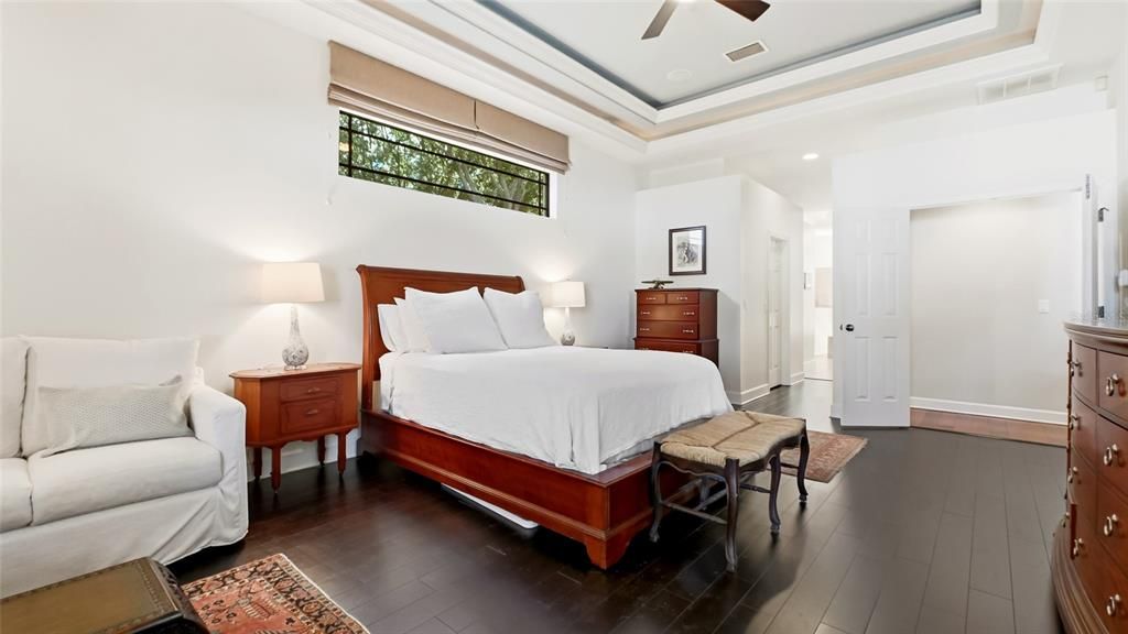 For Sale: $1,099,000 (5 beds, 4 baths, 5063 Square Feet)