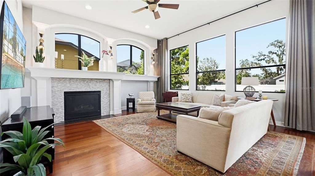 For Sale: $1,099,000 (5 beds, 4 baths, 5063 Square Feet)