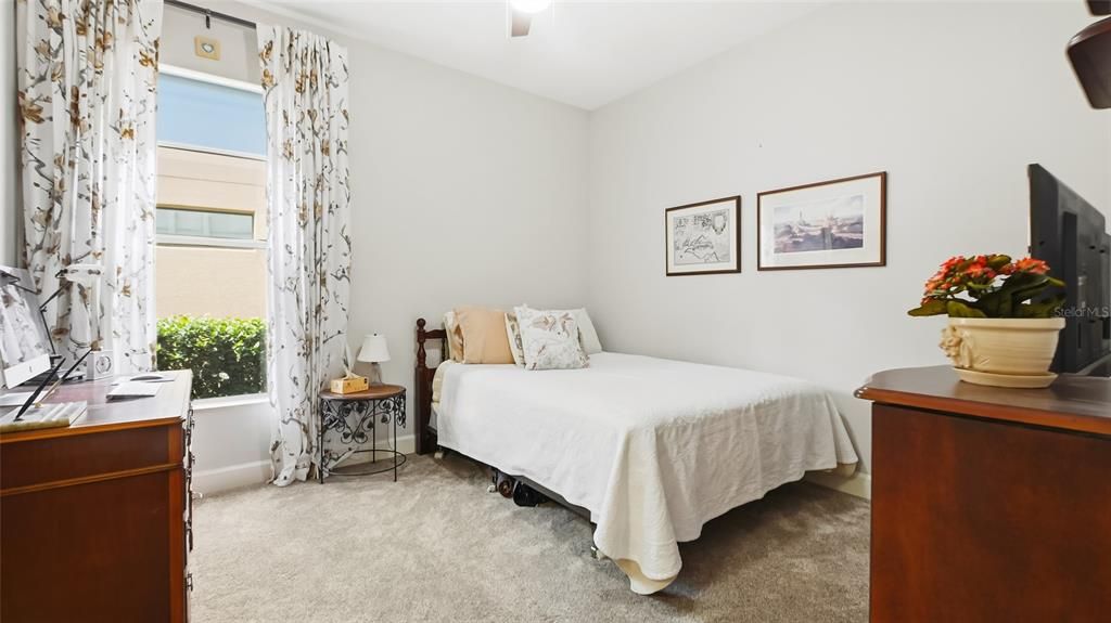 For Sale: $1,099,000 (5 beds, 4 baths, 5063 Square Feet)