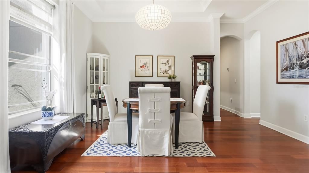 For Sale: $1,099,000 (5 beds, 4 baths, 5063 Square Feet)