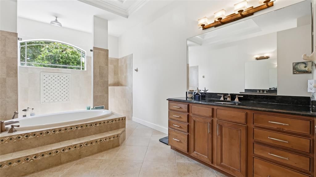 For Sale: $1,099,000 (5 beds, 4 baths, 5063 Square Feet)