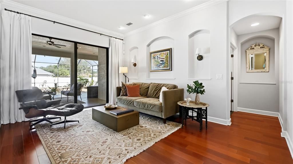 For Sale: $1,099,000 (5 beds, 4 baths, 5063 Square Feet)