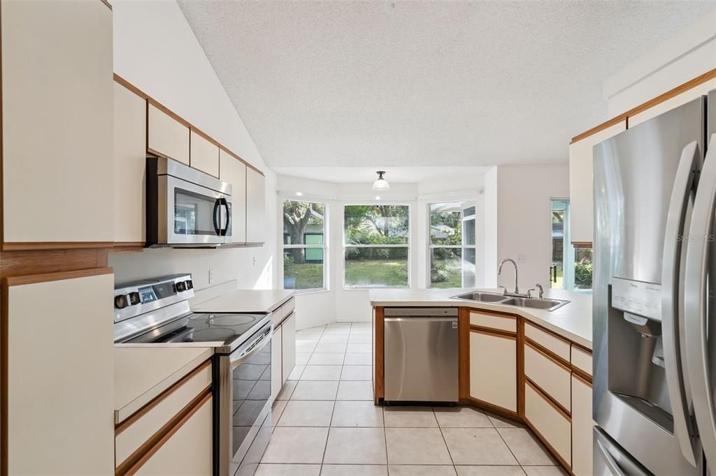 待售: $330,000 (3 贝兹, 2 浴室, 1628 平方英尺)