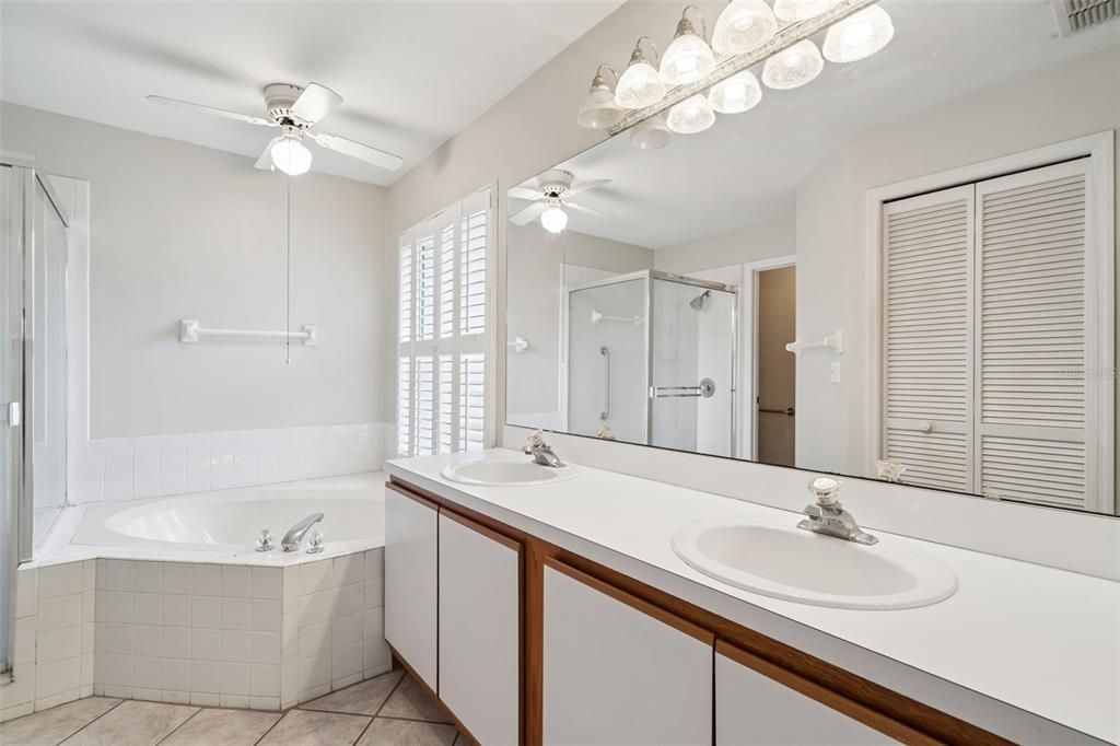 待售: $330,000 (3 贝兹, 2 浴室, 1628 平方英尺)