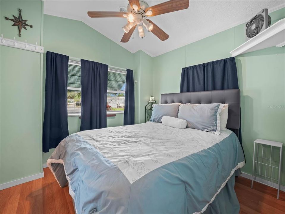 待售: $132,900 (1 贝兹, 1 浴室, 780 平方英尺)