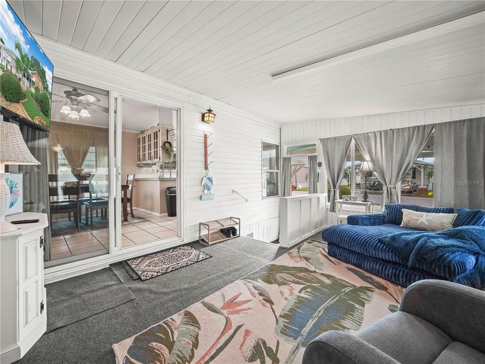 待售: $132,900 (1 贝兹, 1 浴室, 780 平方英尺)