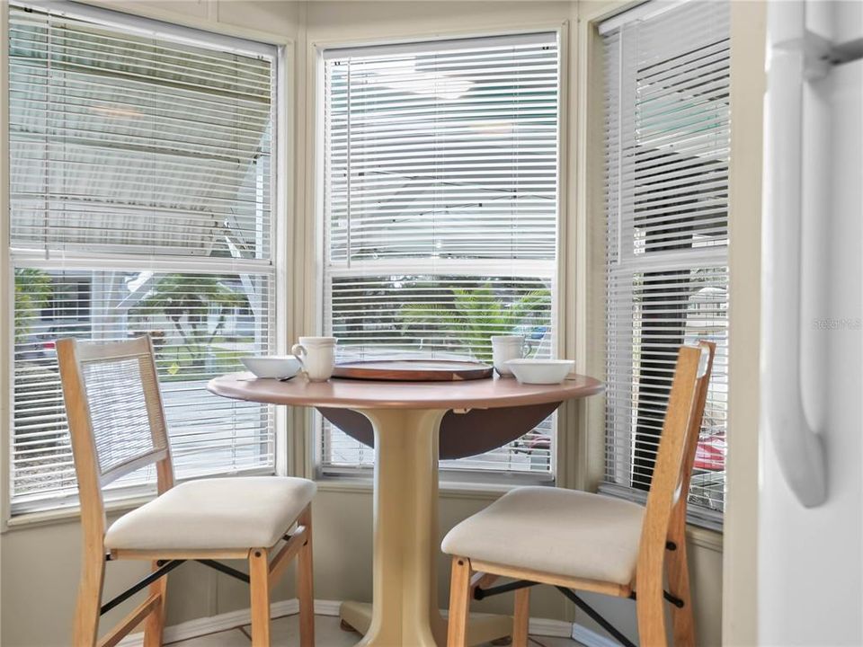 待售: $132,900 (1 贝兹, 1 浴室, 780 平方英尺)